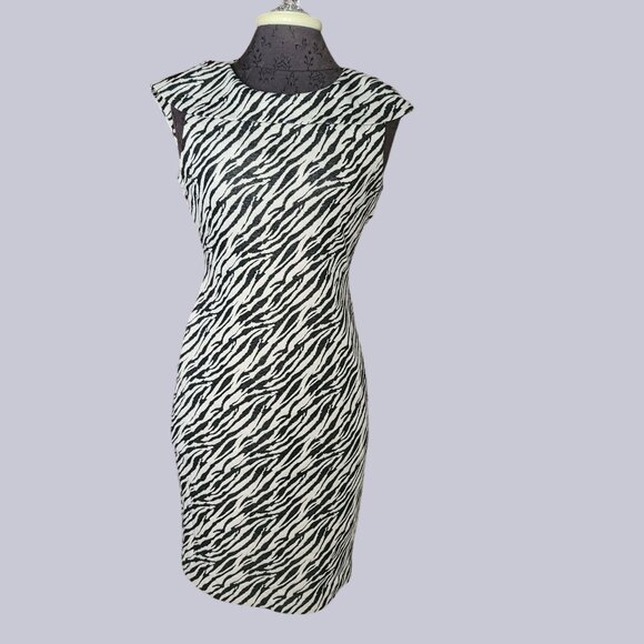 Anne Klein Zebra Print Sleeveless Bodycon Dress Size 2 Black & White Polyester - Picture 1 of 5